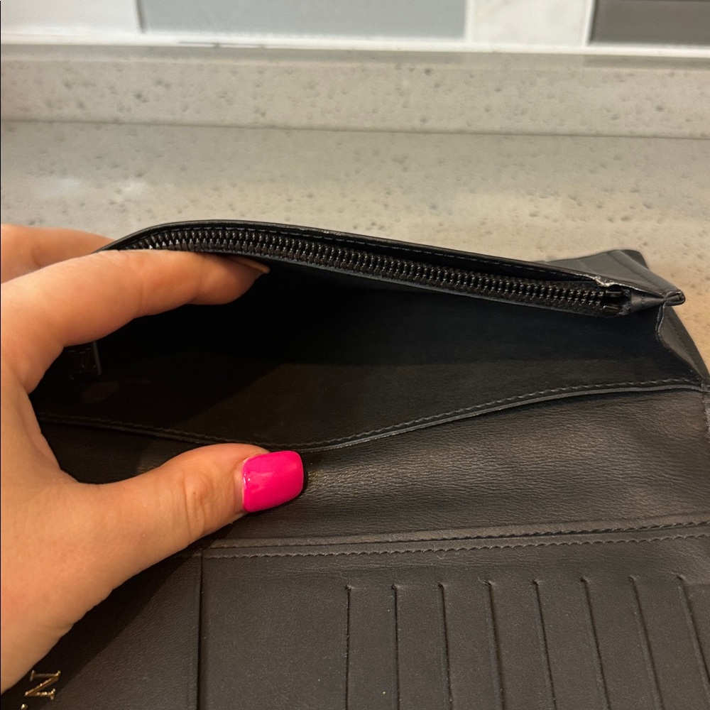 LOUIS VUITTON - Monogram Wallet - Picture 10 of 14